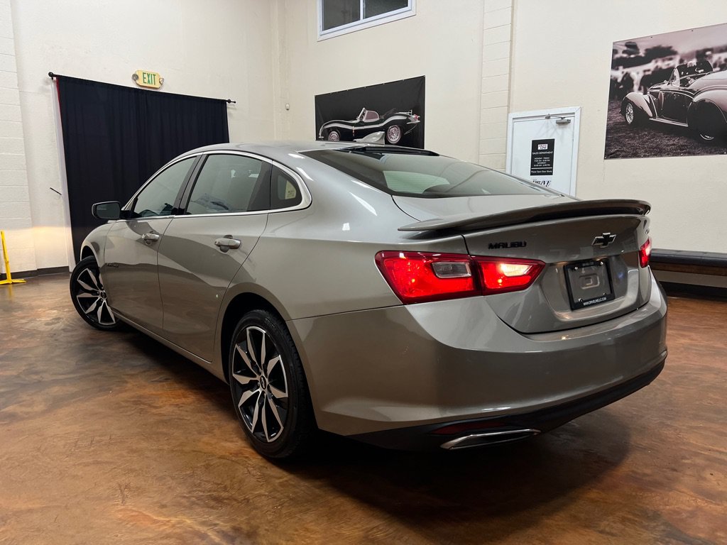 Used 2022 Chevrolet Malibu RS FWD image 2