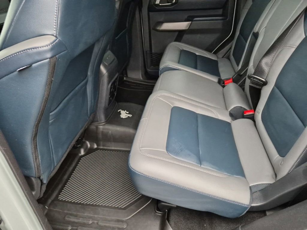 Used 2023 Ford Bronco Outer Banks image 21