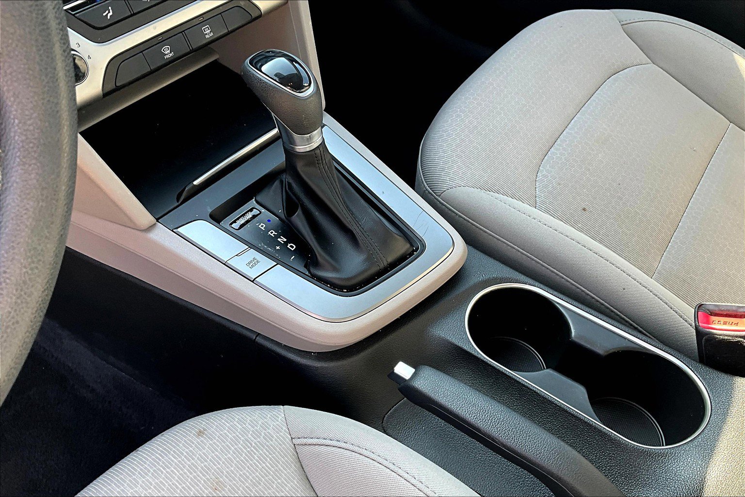 Used 2018 Hyundai Elantra SEL image 14