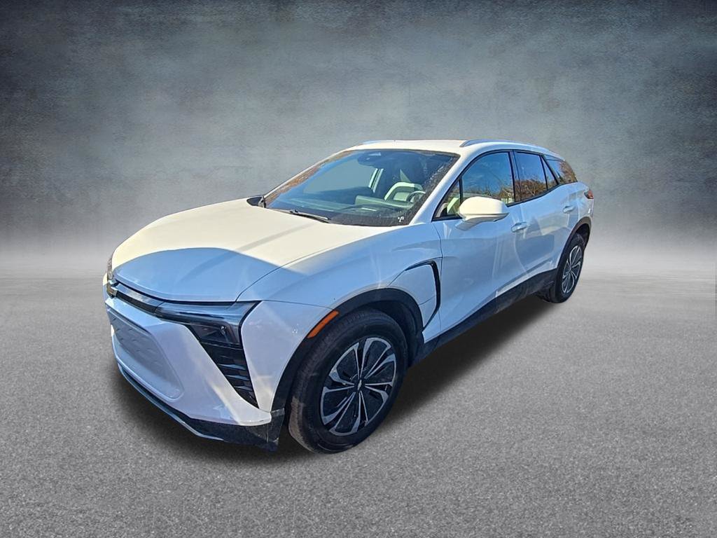 Used 2024 Chevrolet Blazer EV LT AWD/4WD image 3