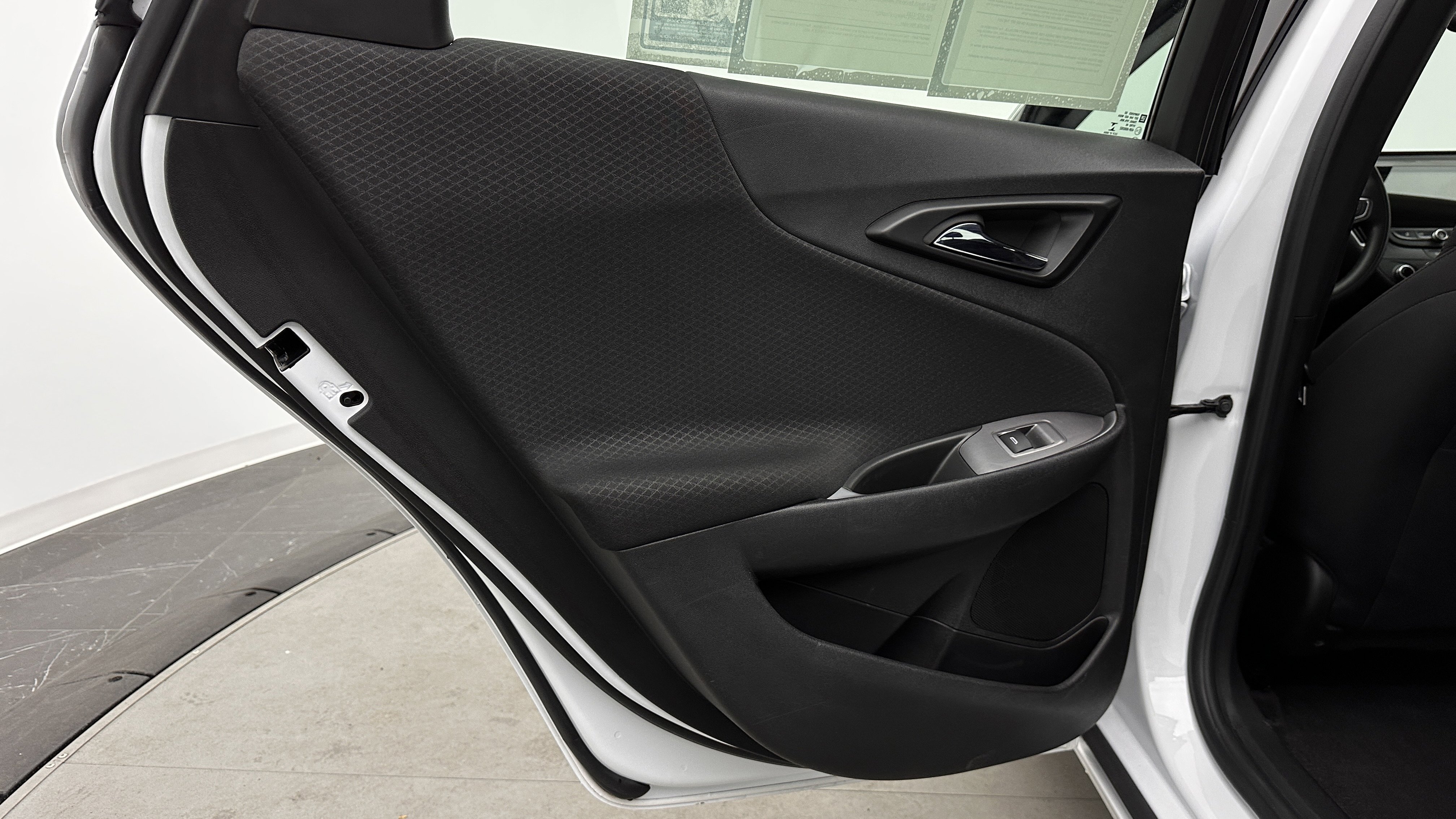 Used 2024 Chevrolet Malibu LT FWD image 25