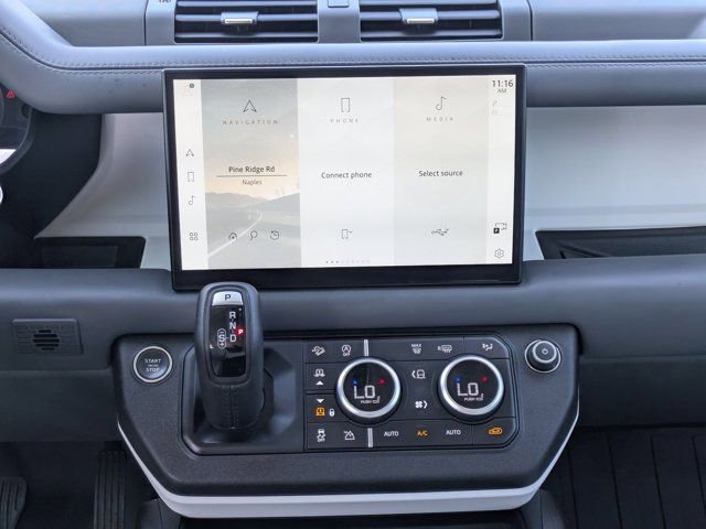 Used 2023 Land Rover Defender 130 First Edition AWD/4WD image 17