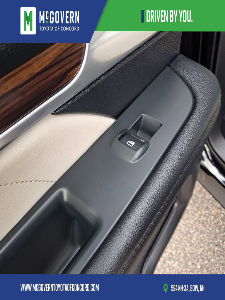 Used 2019 Ford Explorer Limited w/ Limited Luxury Package AWD/4WD image 19