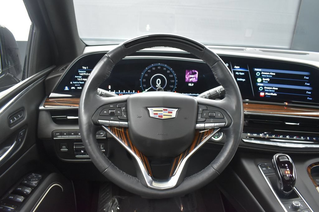 Certified 2024 Cadillac Escalade Premium Luxury w/ Performance Package AWD/4WD image 13