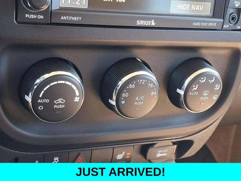 Used 2014 Jeep Patriot Limited w/ Sun/Sound Group AWD/4WD image 16