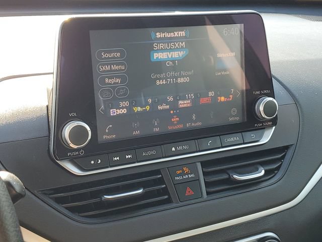 Used 2022 Nissan Altima 2.5 SV FWD image 15