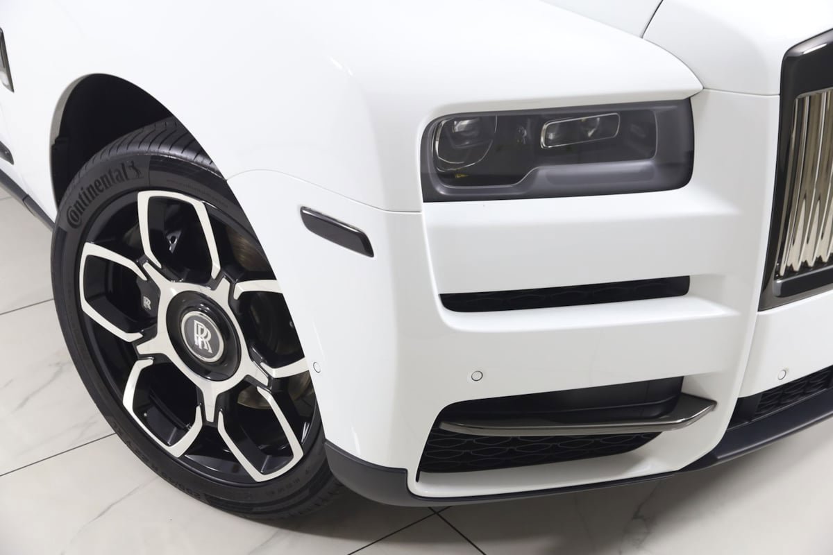 Used 2024 Rolls-Royce Cullinan Black Badge AWD/4WD image 30