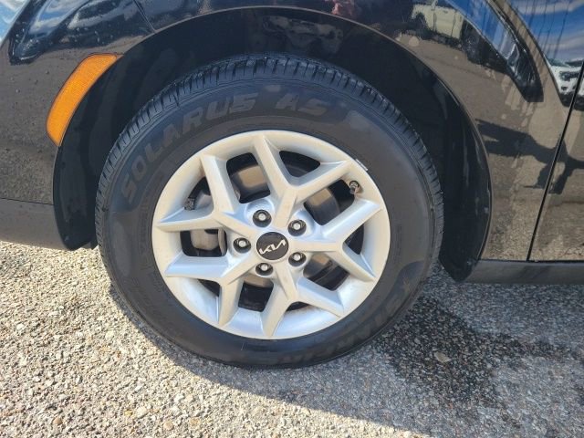 Used 2024 Kia Soul LX w/ Option Group 015 FWD image 24