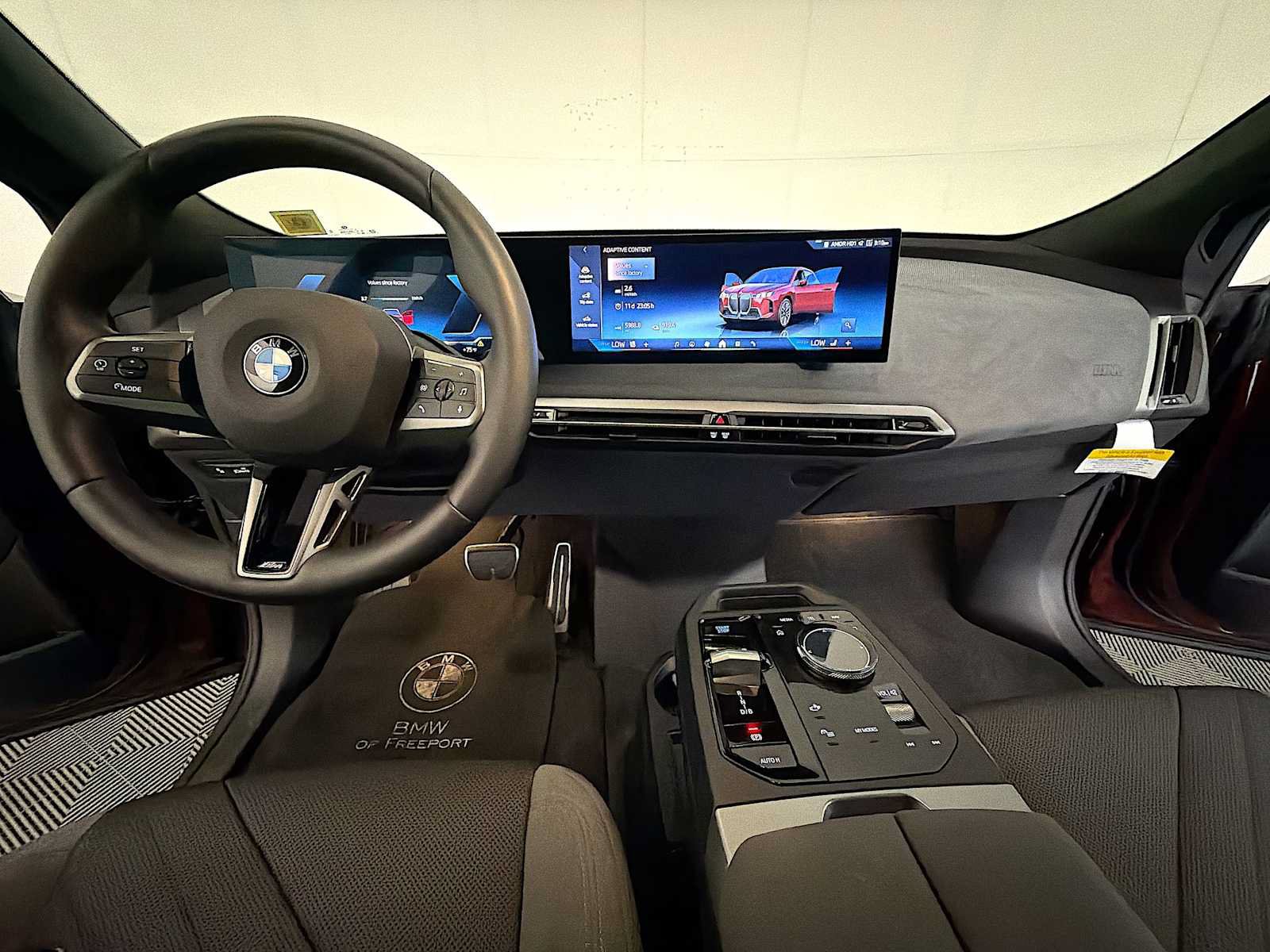 Used 2026 BMW iX xDrive60 w/ M Sport Package AWD/4WD image 12