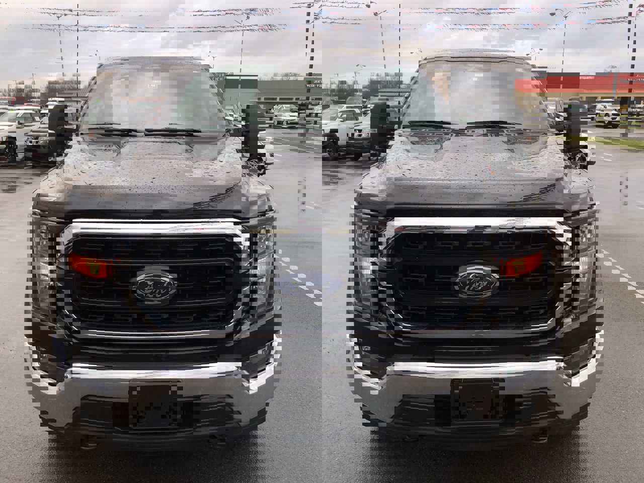 Used 2023 Ford F150 XLT w/ Trailer Tow Package image 8