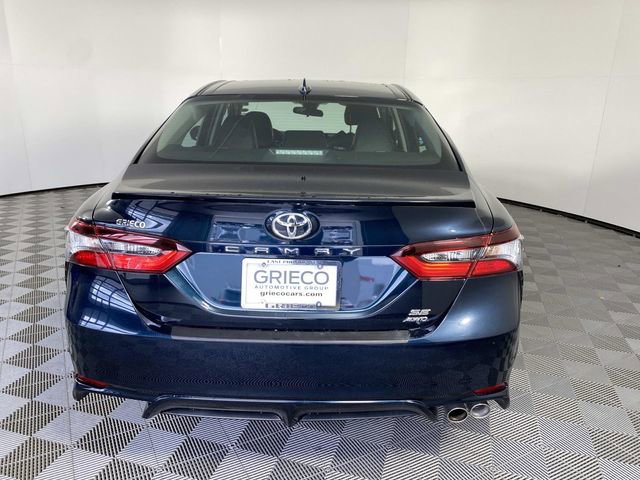 Used 2021 Toyota Camry SE w/ Cold Weather Package AWD/4WD image 7