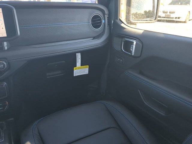 New 2025 Jeep Wrangler Unlimited Rubicon 4xe image 16