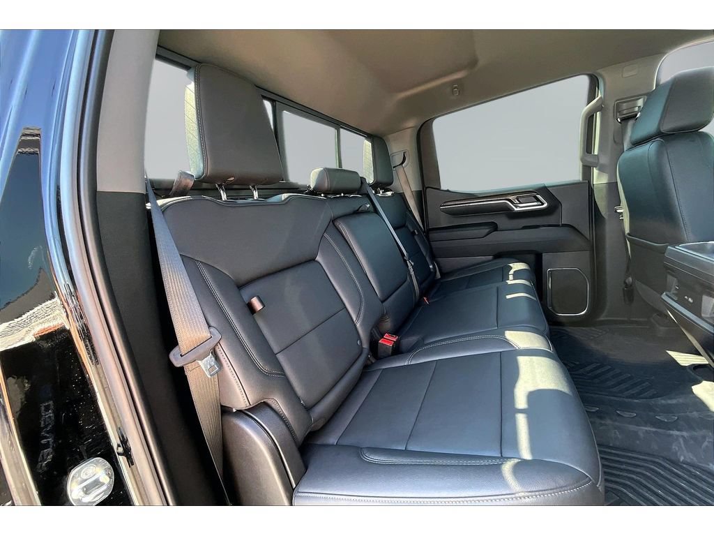 Used 2024 Chevrolet Silverado 1500 LT Trail Boss w/ LT Trail Boss Premium Package AWD/4WD image 26
