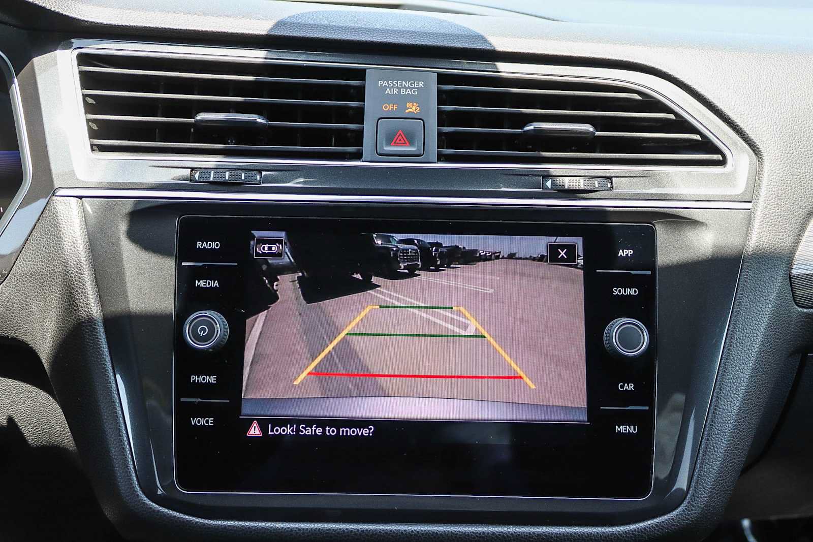 Certified 2023 Volkswagen Tiguan SE R-Line FWD image 25