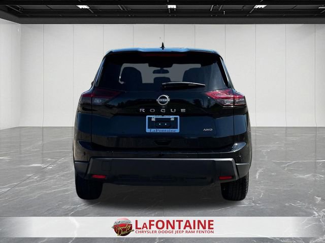 Used 2025 Nissan Rogue SV AWD/4WD image 4