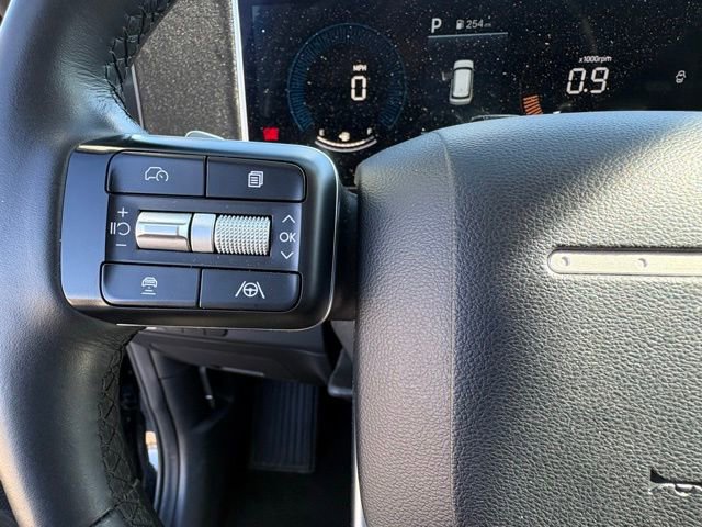 Used 2025 Hyundai Santa Fe SEL image 14