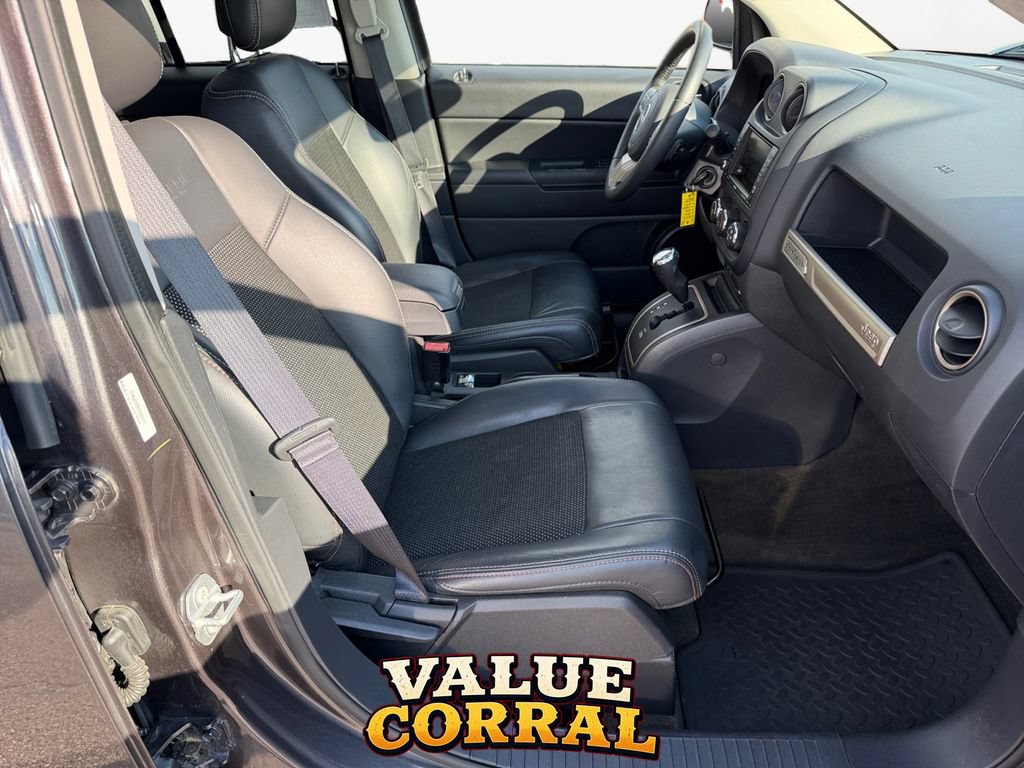 Used 2016 Jeep Compass 75th Anniversary w/ Power Value Group AWD/4WD image 9