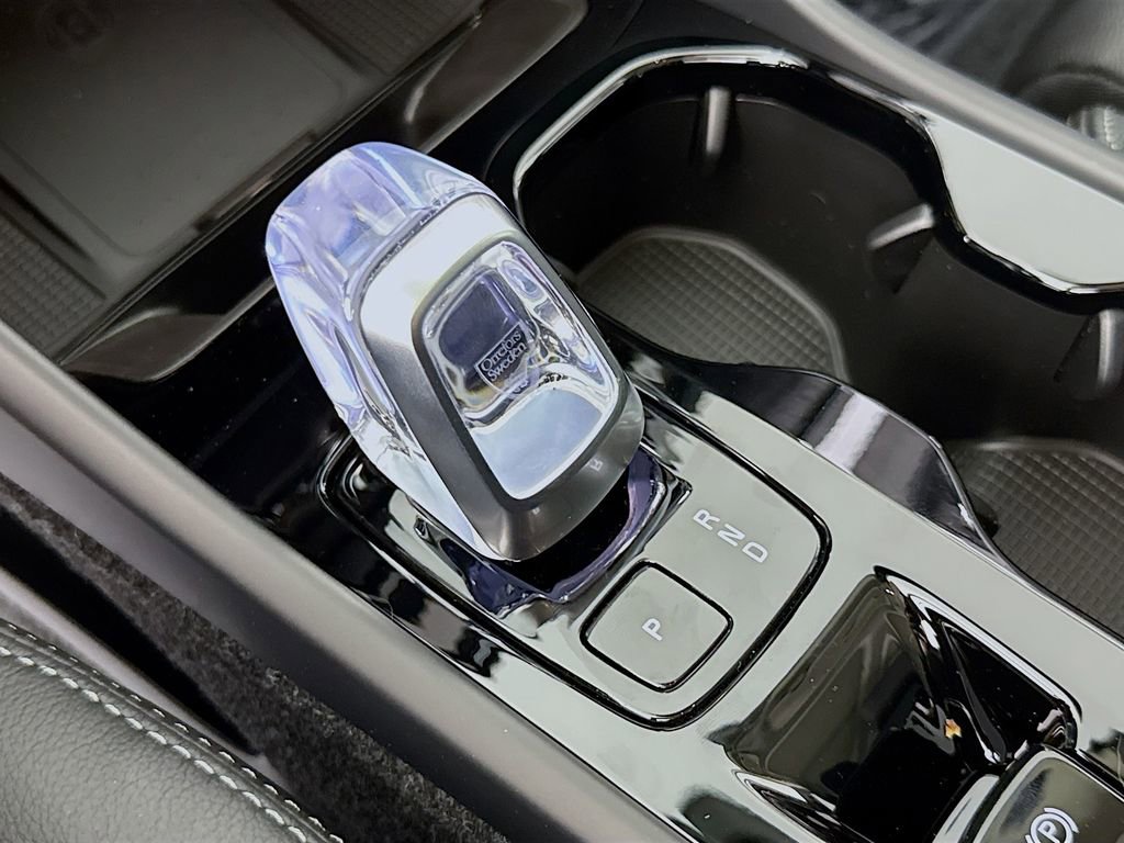 Used 2026 Volvo XC40 B5 Plus w/ Protection Package Premier image 16