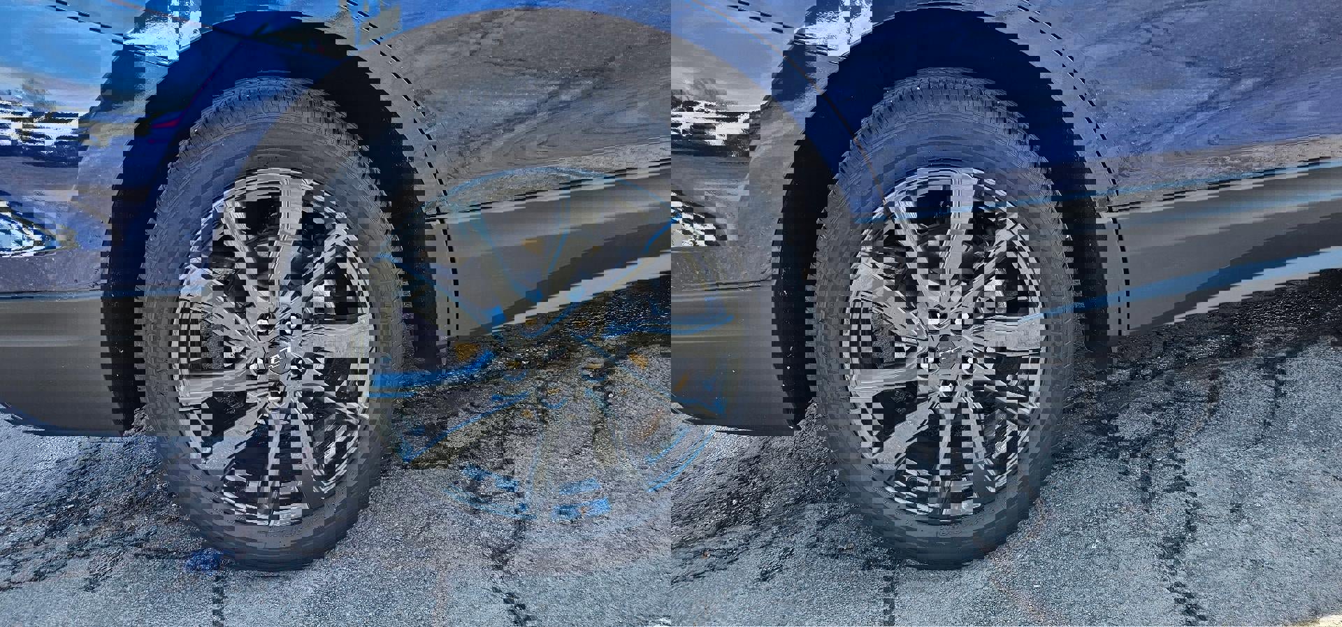 Certified 2023 Chevrolet Equinox RS w/ LPO, Floor Liner Package image 8