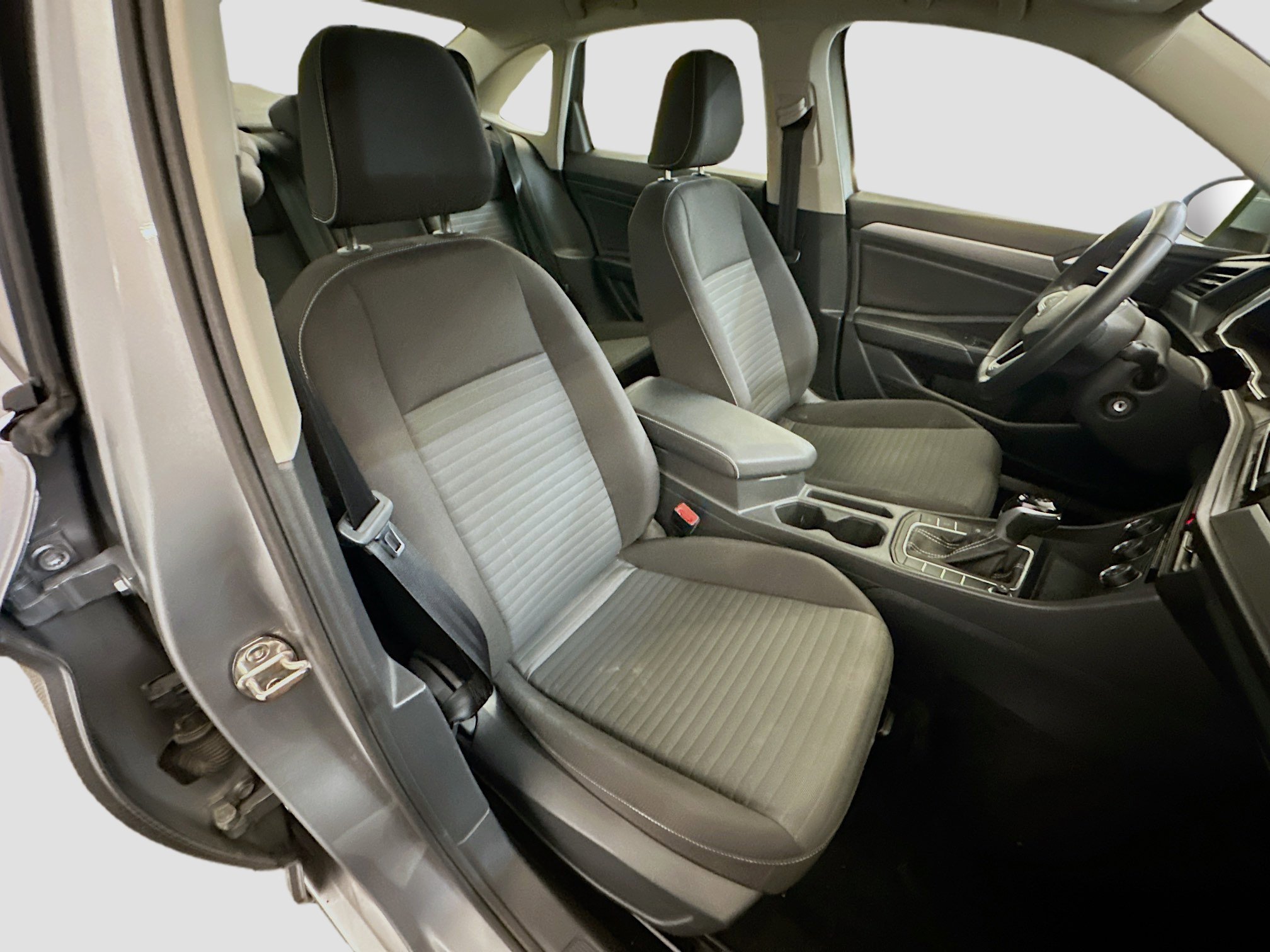 Used 2024 Volkswagen Jetta S image 31