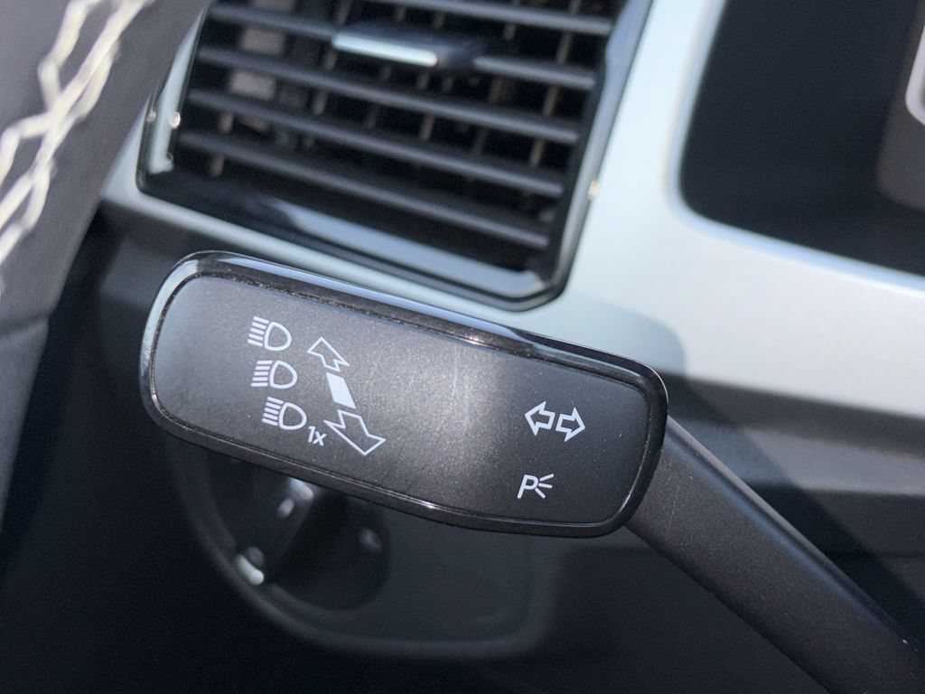 Certified 2023 Volkswagen Atlas SE FWD image 9