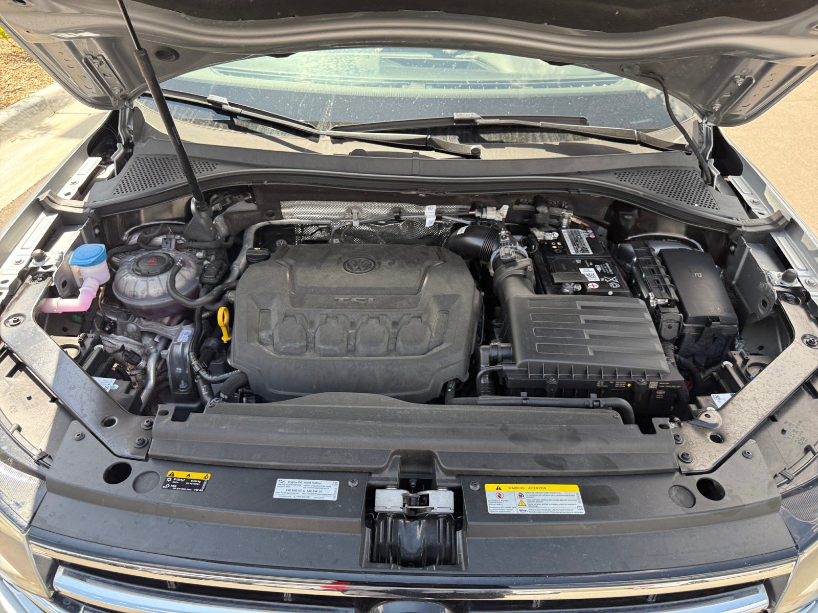 Used 2023 Volkswagen Tiguan SE AWD/4WD image 20