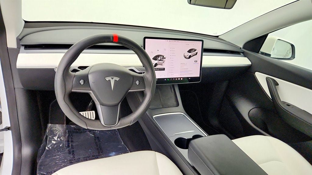 Used 2022 Tesla Model Y Performance AWD/4WD image 12