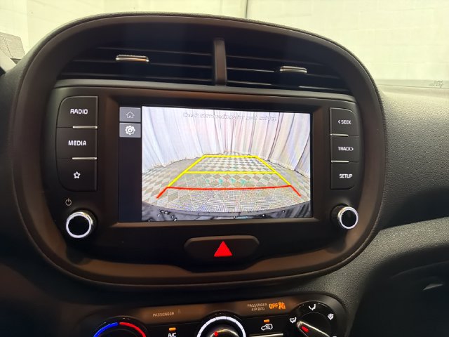 Certified 2023 Kia Soul LX FWD image 21