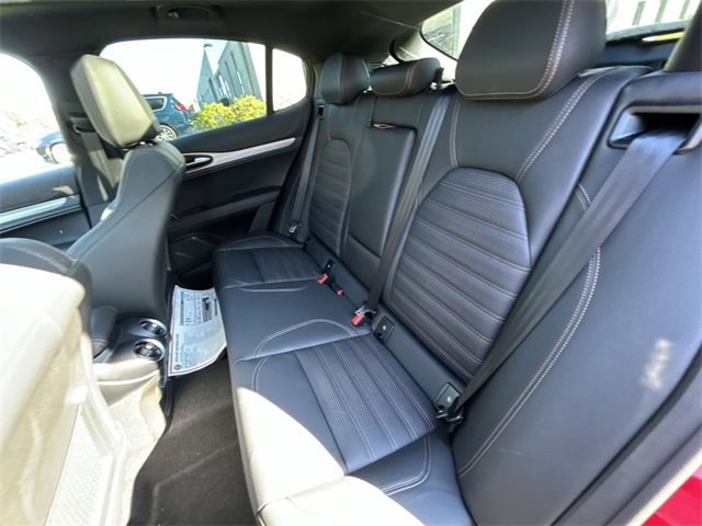 New 2025 Alfa Romeo Stelvio Sprint image 13