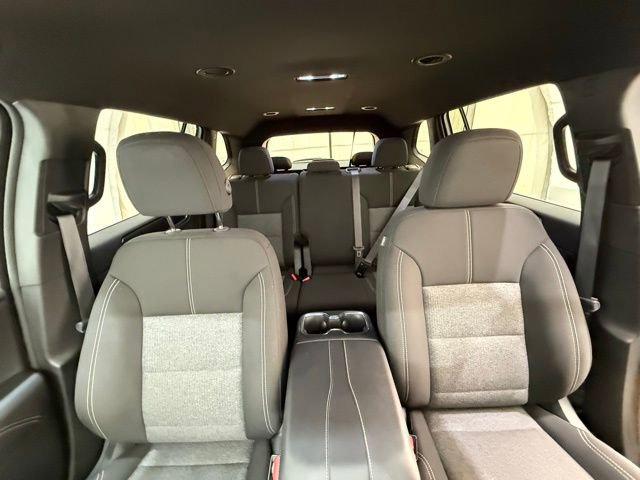 Used 2025 GMC Acadia Elevation image 32