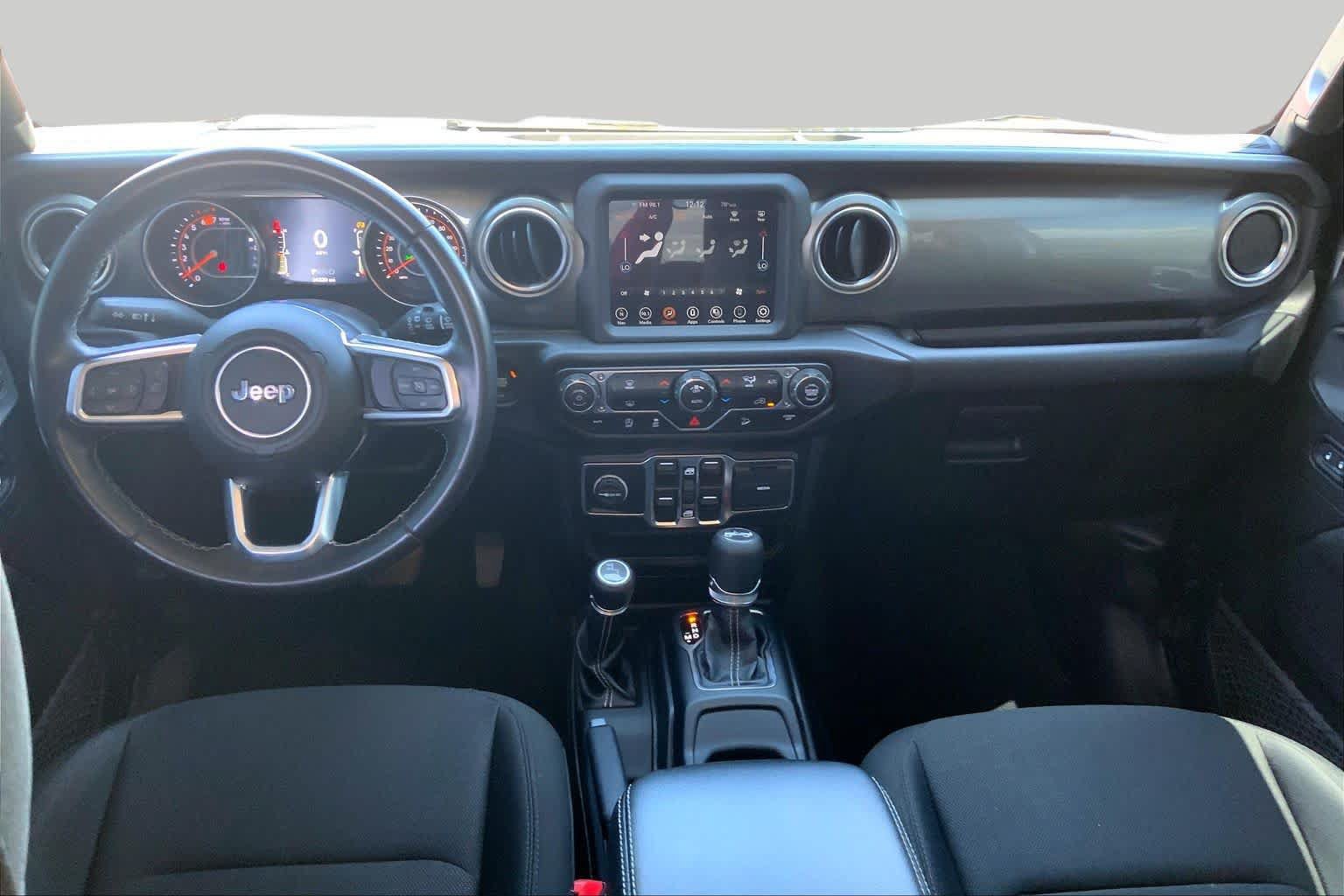 Used 2020 Jeep Wrangler Unlimited Sahara w/ Uconnect 4C Nav & Sound Group AWD/4WD image 14