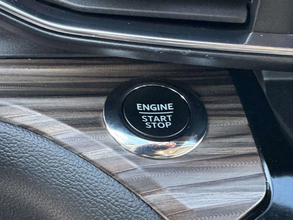 Used 2024 Ford Explorer Limited image 8