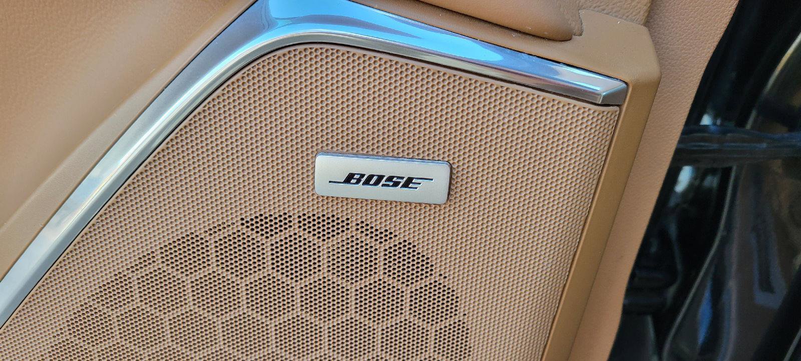 Used 2017 Cadillac Escalade ESV Platinum image 29