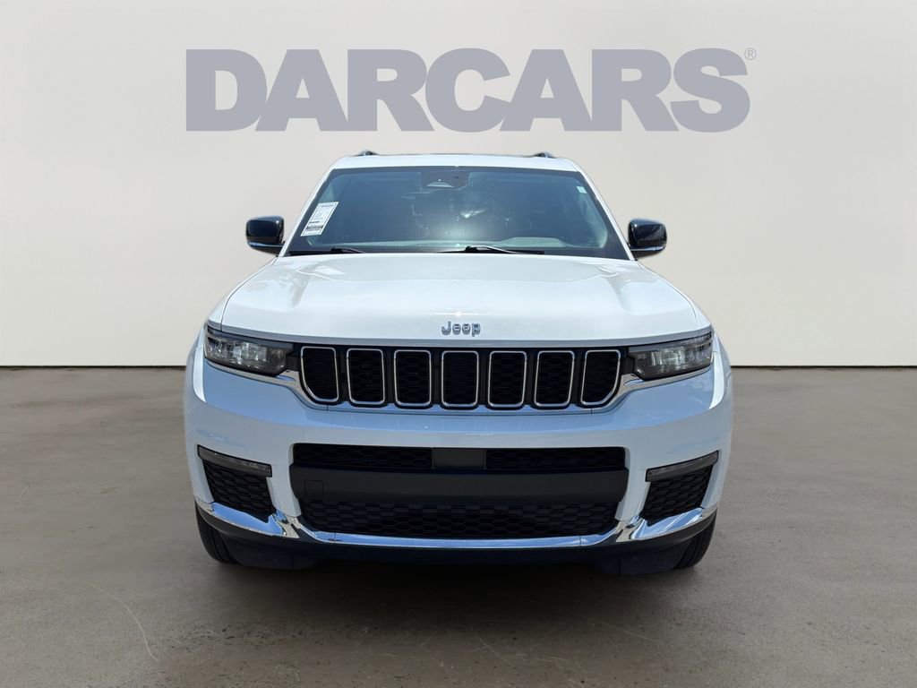 Used 2023 Jeep Grand Cherokee L Limited AWD/4WD image 2