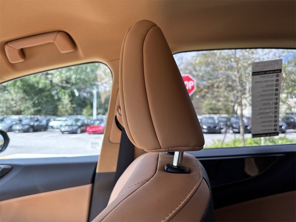 Used 2023 Lexus NX 250 FWD w/ Towing Package (2000 Lbs) image 17