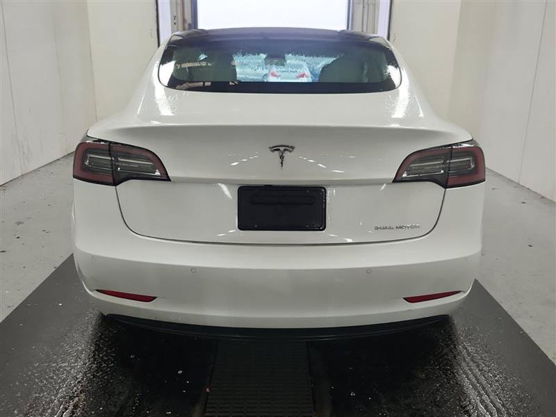 Used 2023 Tesla Model 3 Standard Range RWD image 5