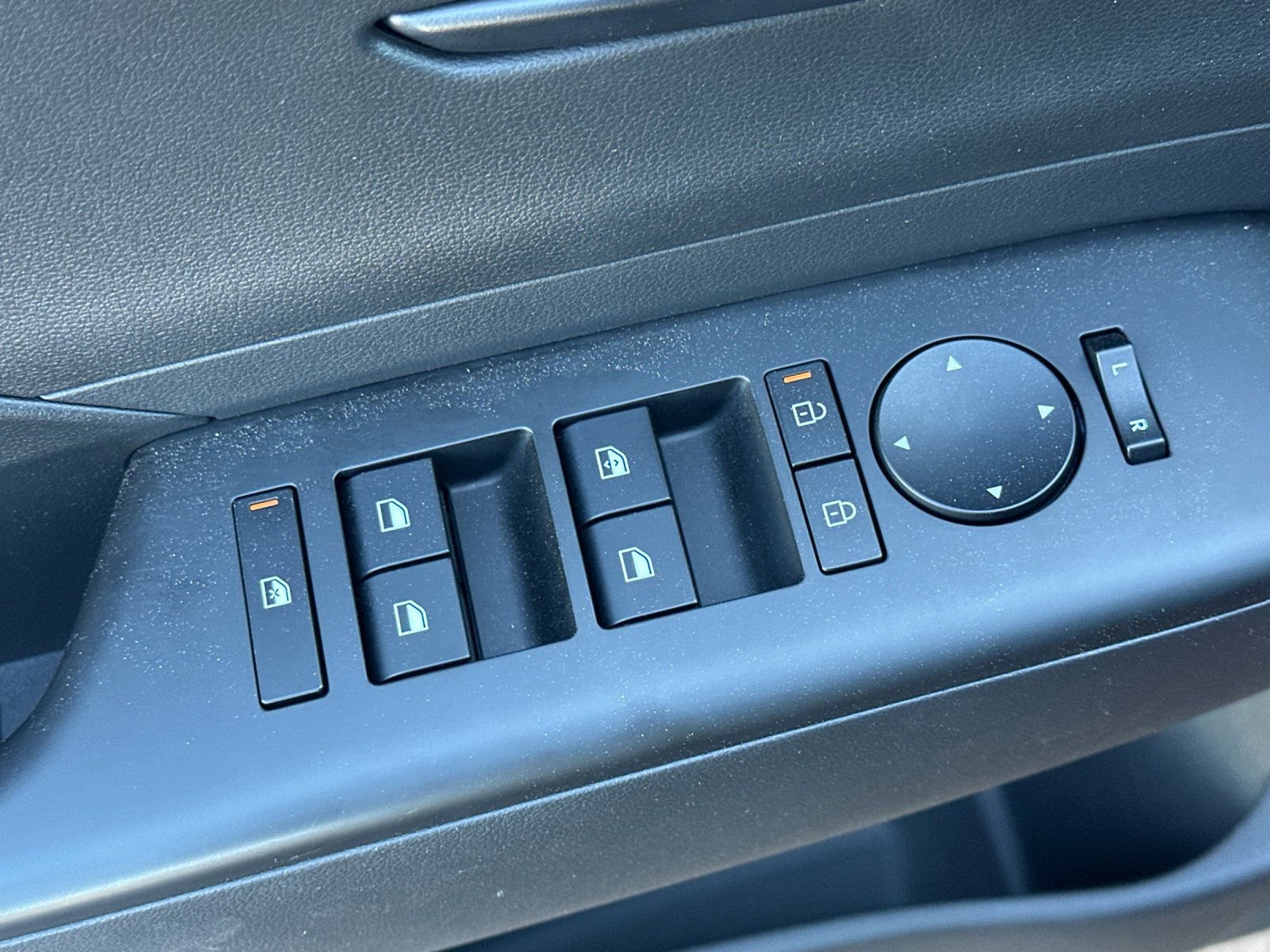 Certified 2025 Hyundai Kona SEL image 11