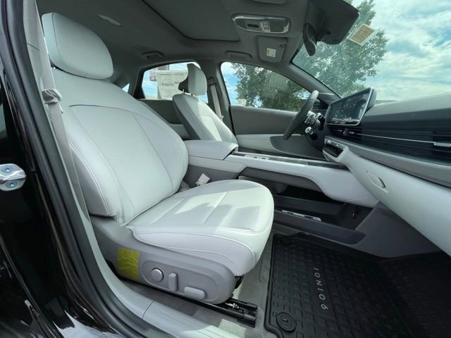 Used 2024 Hyundai Ioniq 6 Limited image 23