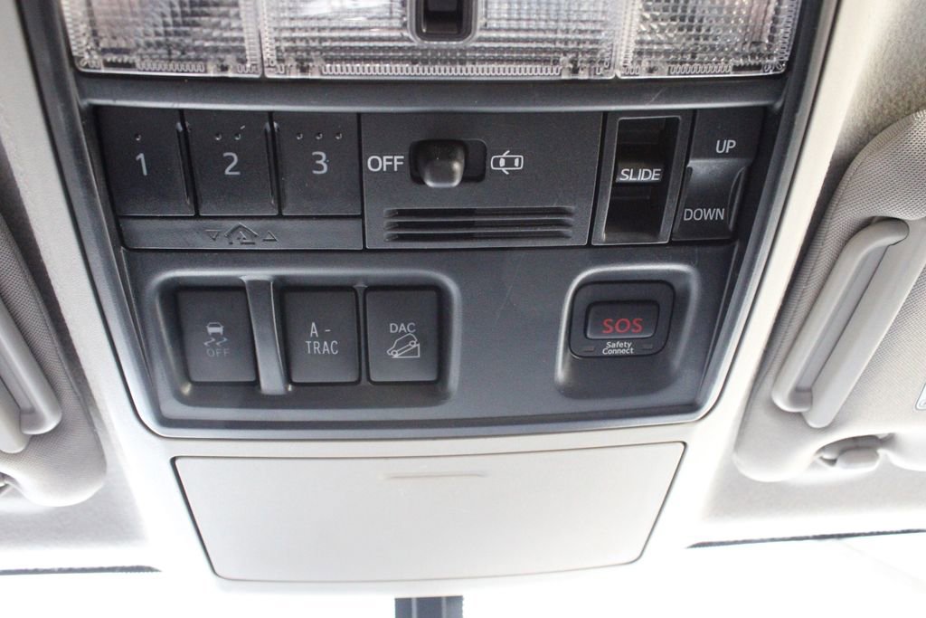Used 2017 Toyota 4Runner Limited AWD/4WD image 37