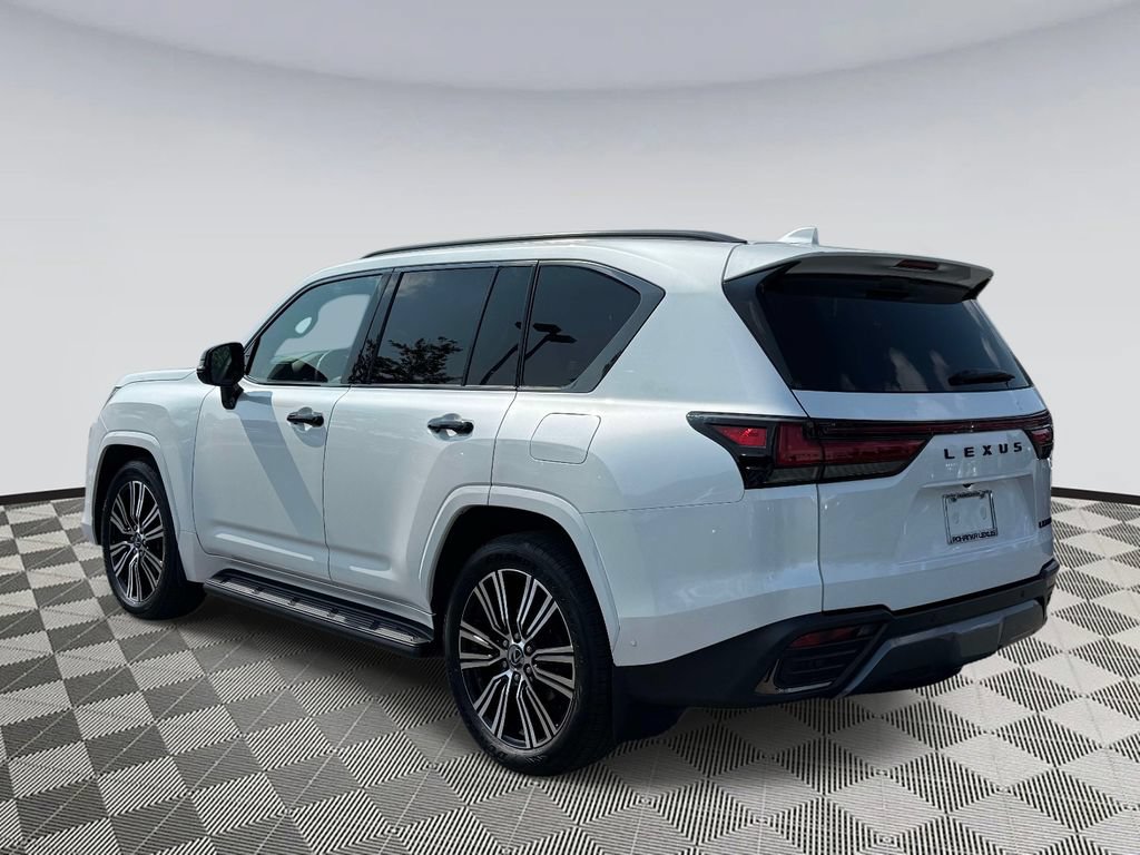 Used 2025 Lexus LX 700h Luxury w/ Appearance Package AWD/4WD image 4