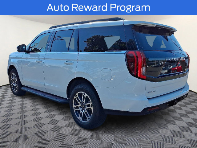 Certified 2025 Ford Expedition Active AWD/4WD image 4
