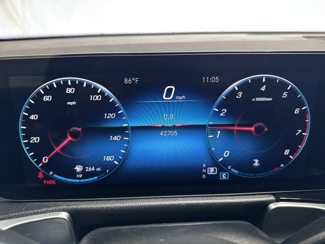 Used 2022 Mercedes-Benz GLB 250 4MATIC image 16