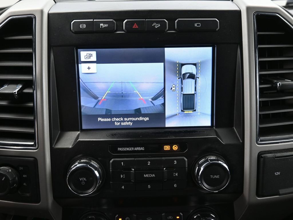 Used 2019 Ford F250 Lariat w/ Lariat Ultimate Package AWD/4WD image 4