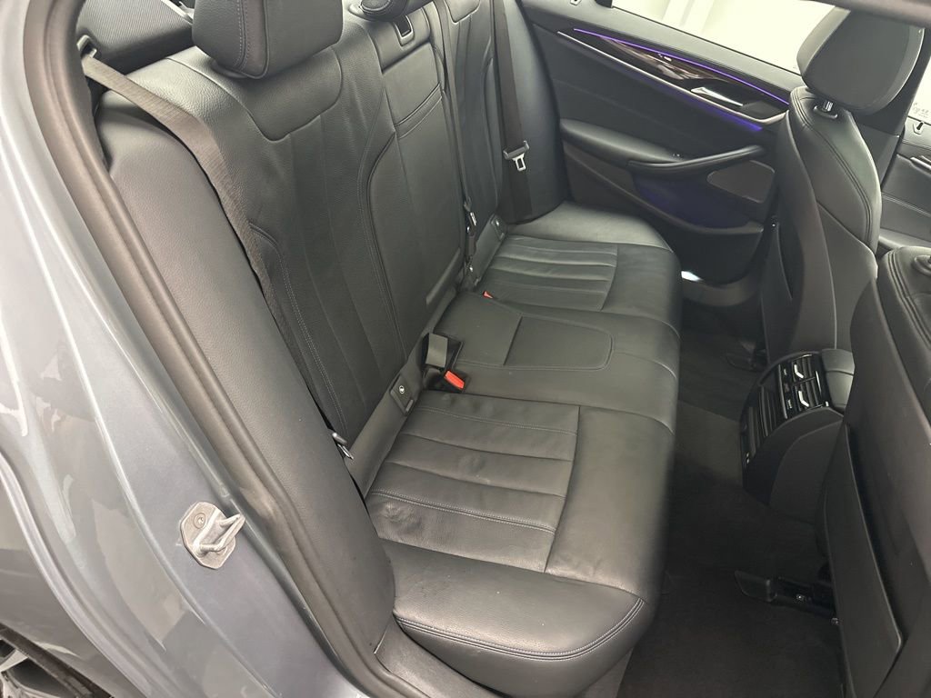 Used 2020 BMW 540i xDrive w/ M Sport Package image 10