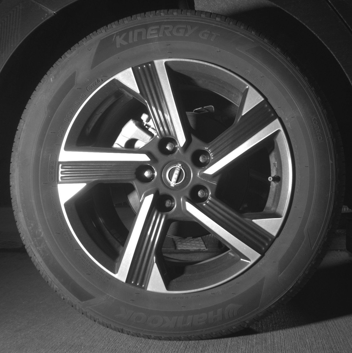 Used 2025 Nissan Sentra SV FWD image 14