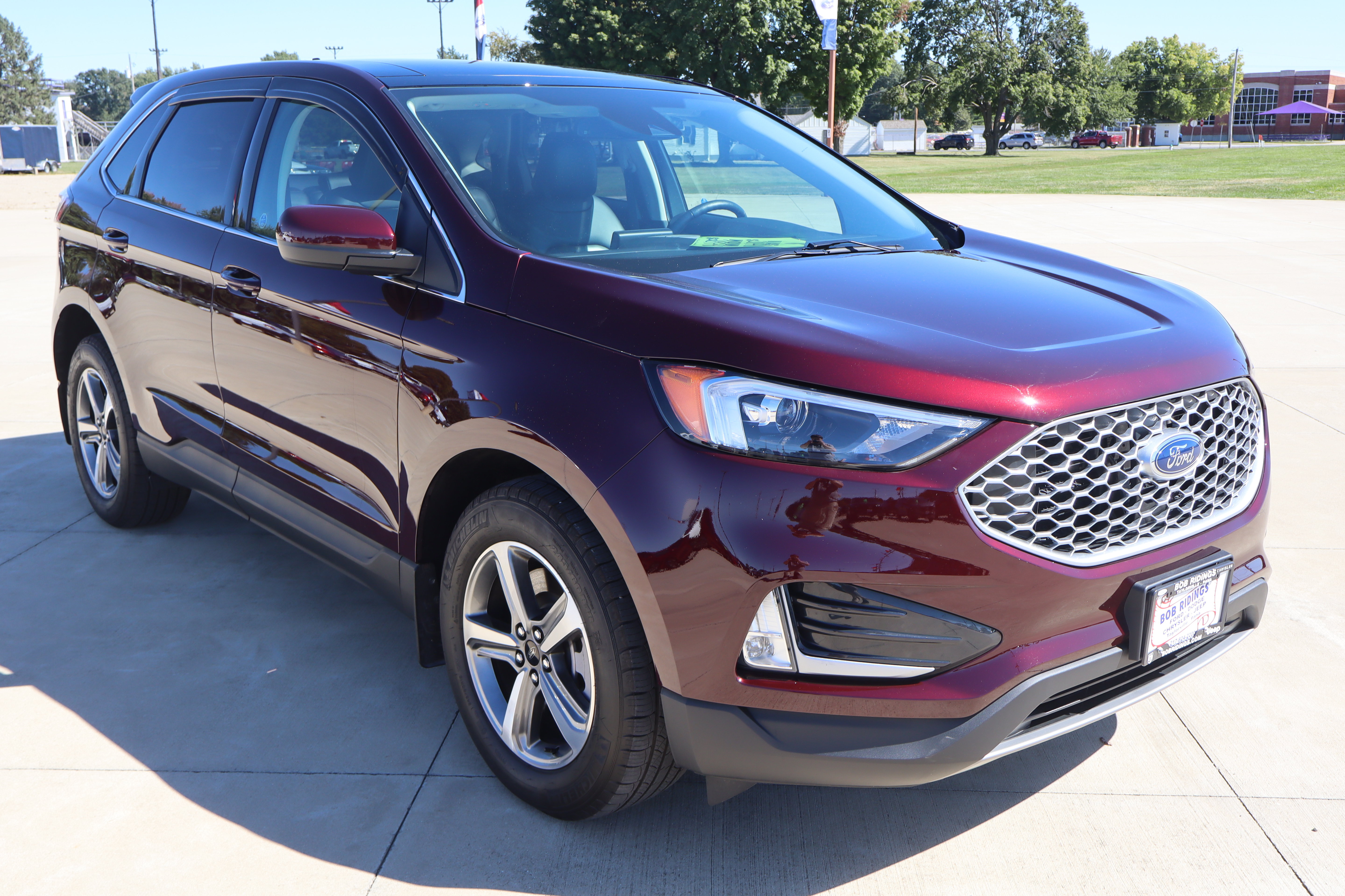 Used 2024 Ford Edge SEL w/ Convenience Package AWD/4WD image 4