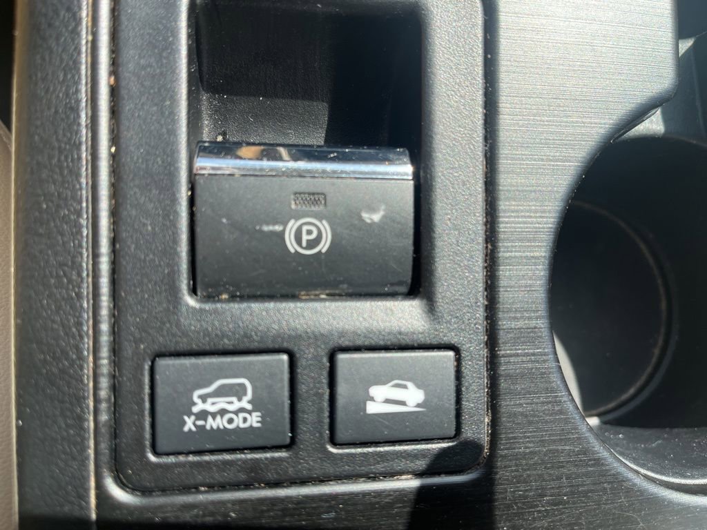 Used 2018 Subaru Outback 2.5i Limited image 19