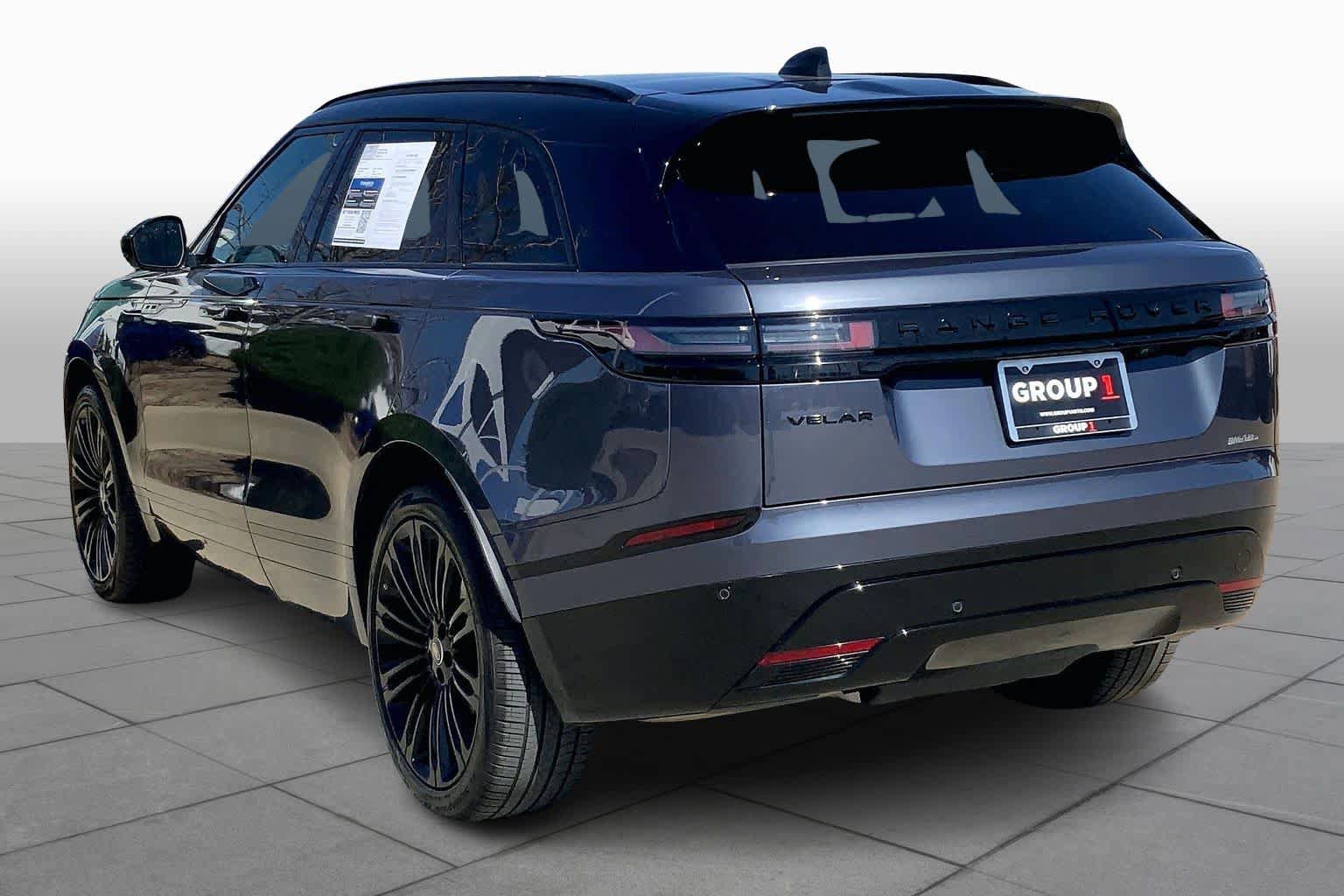 Used 2025 Land Rover Range Rover Velar Dynamic SE image 11