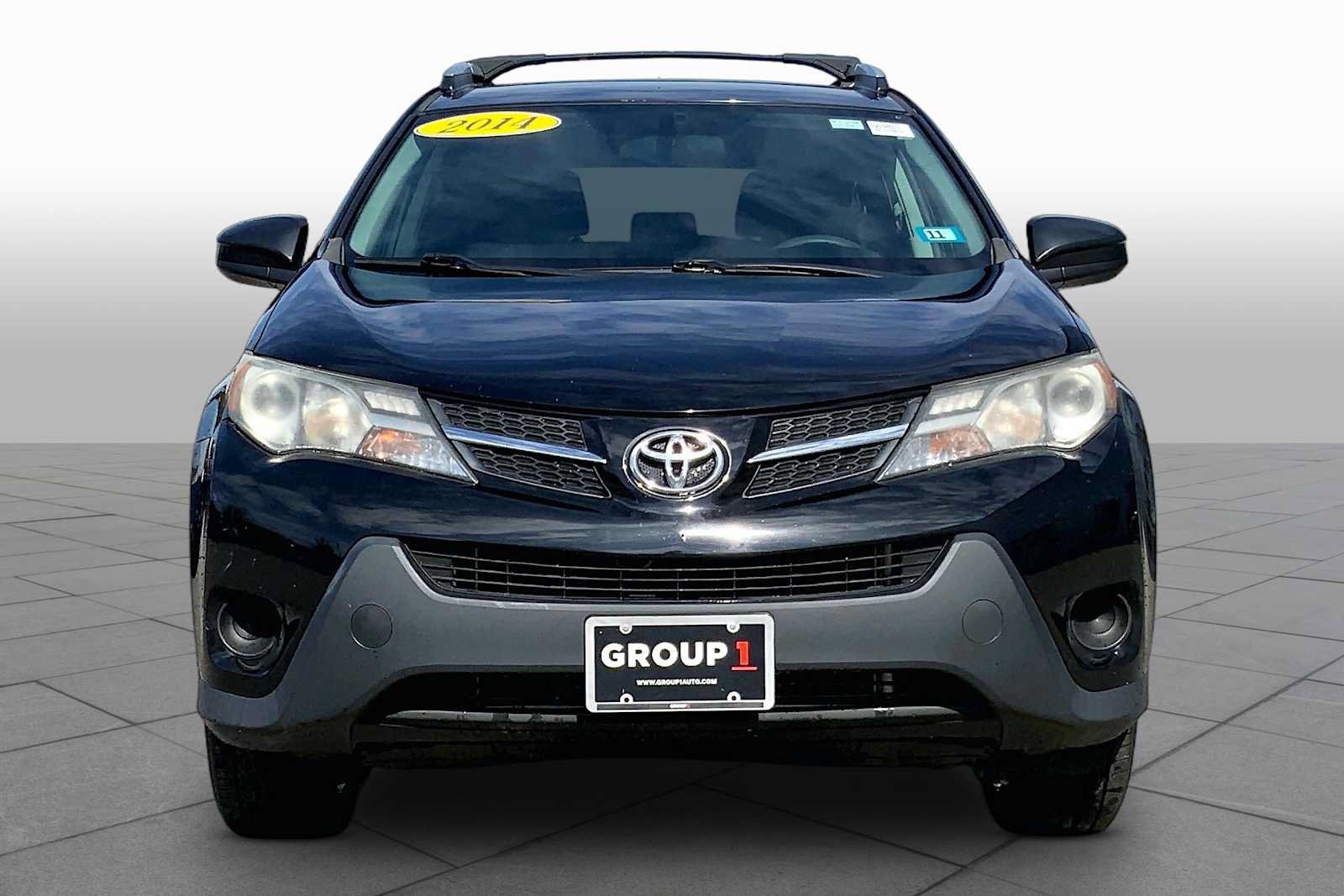 Used 2014 Toyota RAV4 LE AWD/4WD image 4