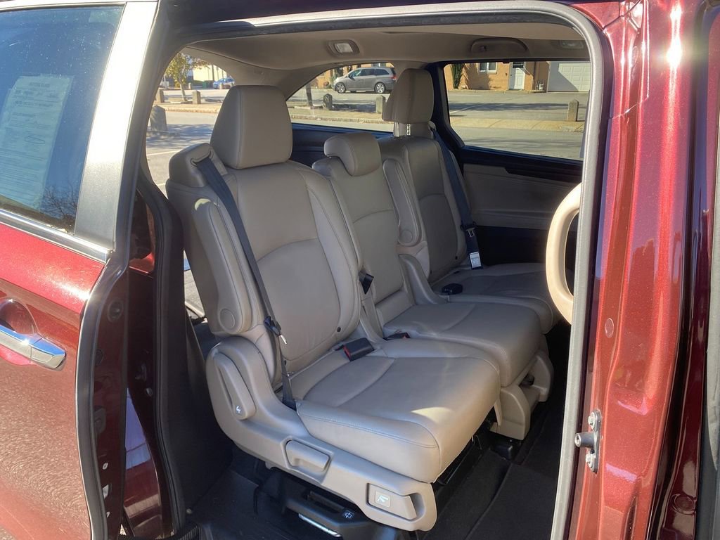 Used 2018 Honda Odyssey EX-L image 27